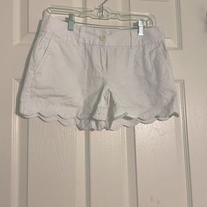 LOFT scalloped white shorts | size 0